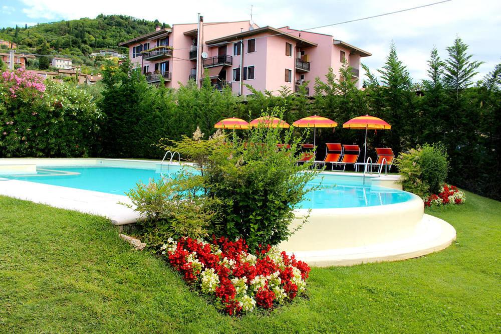 Hotel Romantic Cavaion Veronese Exterior photo