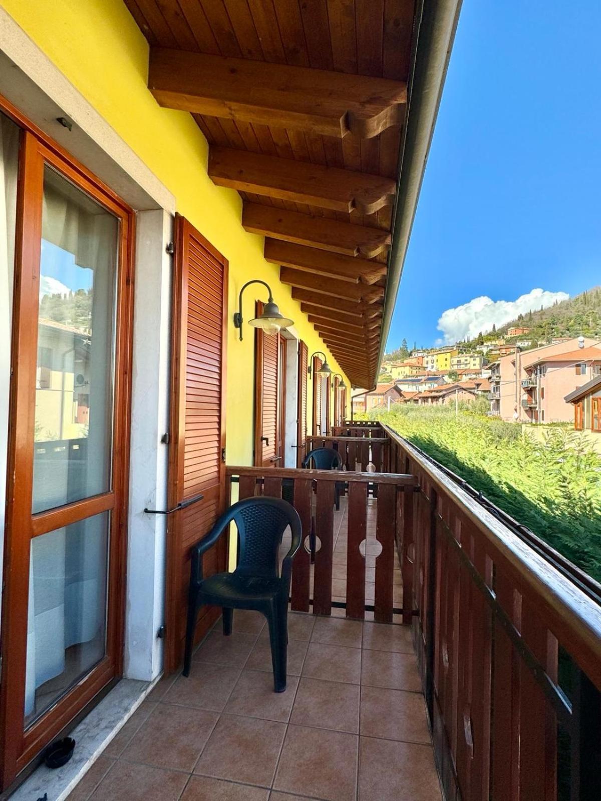 Hotel Romantic Cavaion Veronese Exterior photo